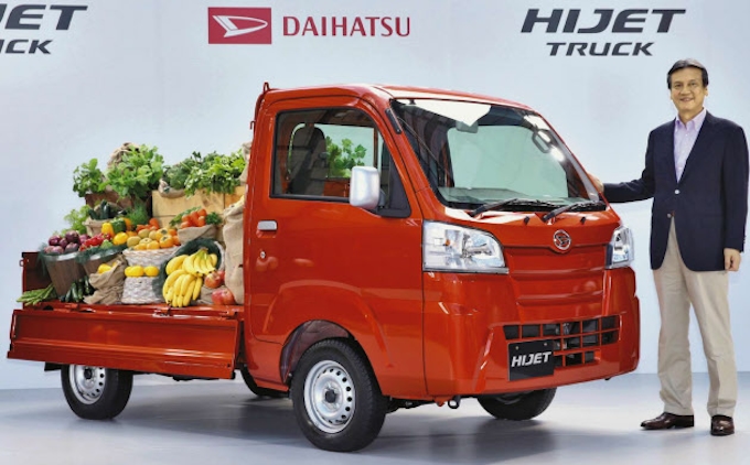 ダイハツ ハイゼット 刷新 農業女子に軽トラ 日本経済新聞