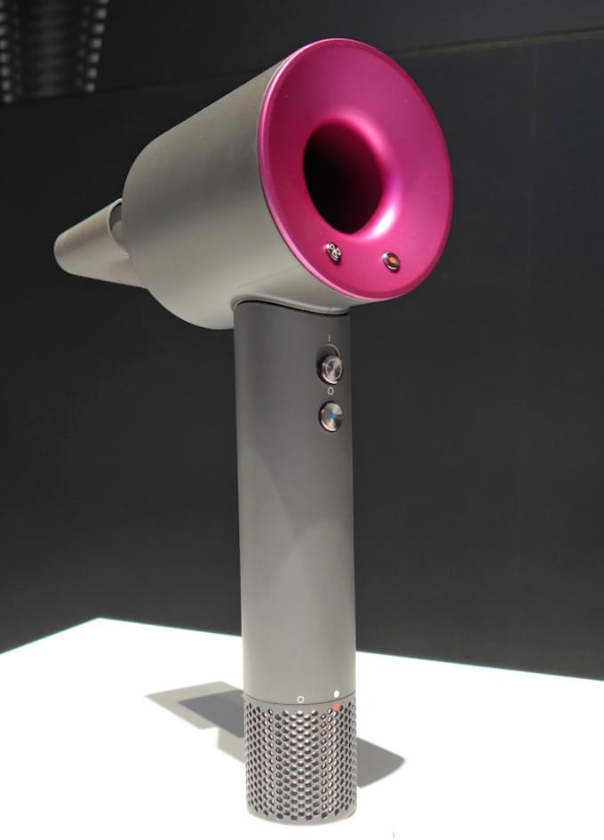 4万円を超える高級ドライヤー ダイソン きょう発売 日本経済新聞