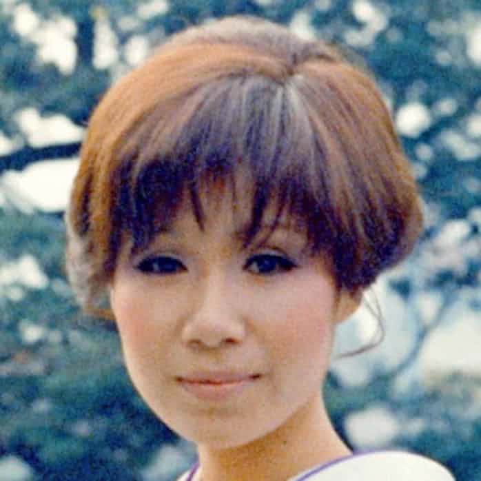 ザ ピーナッツ 伊藤ユミさん死去 日本経済新聞