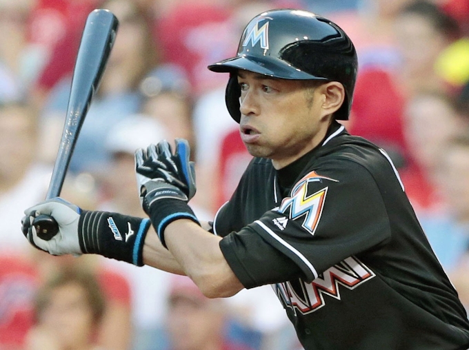 イチロー2安打あと4 42歳 俊足進化 日本経済新聞