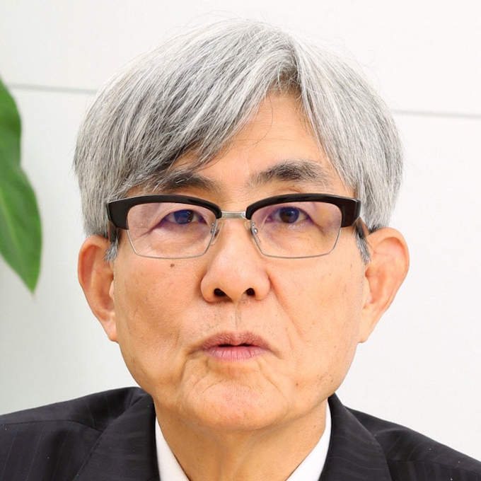 パクチーの個性見習って 日本経済新聞