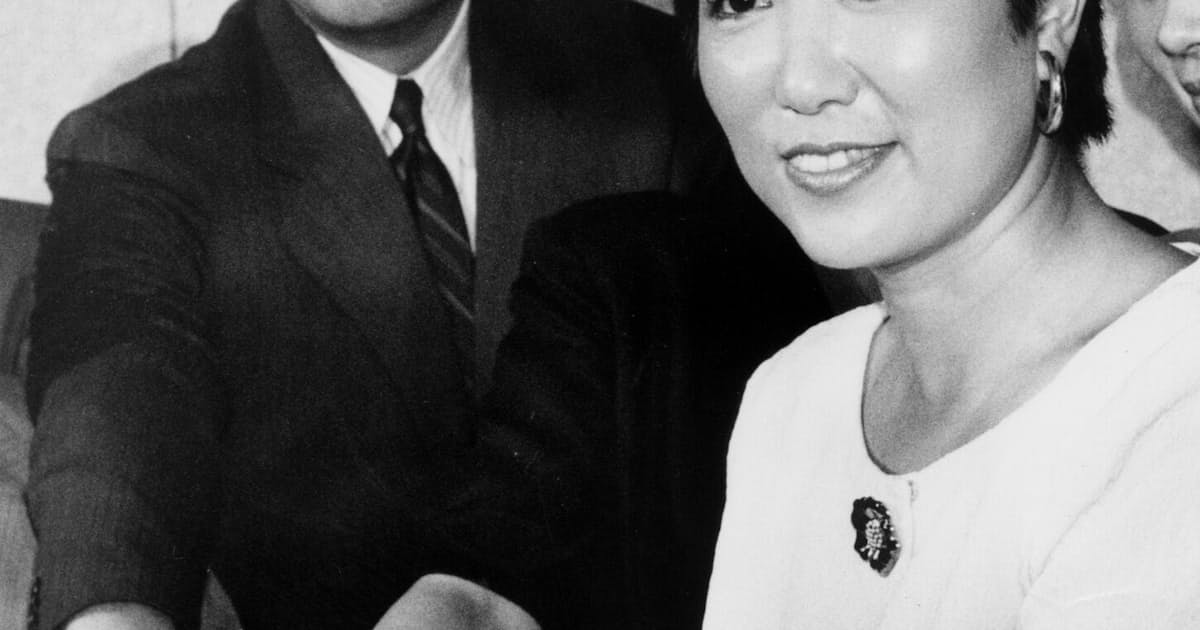 小池百合子研究 2 重ねた転身 この次は 日本経済新聞 小池百合子研究 2 重ねた転身 この次は 日本経済新聞