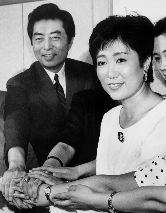 小池百合子研究 2 重ねた転身 この次は 日本経済新聞 小池百合子研究 2 重ねた転身 この次は 日本経済新聞