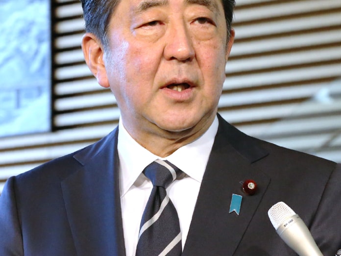 首相 熟慮の平昌五輪出席 日本経済新聞