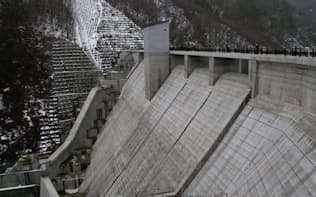 脱ダム宣言後、浅川ダムだけが建設を再開し完成した（長野市）
