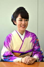 女性の恋と情念 演歌で物語表現 日本経済新聞 女性の恋と情念 演歌で物語表現 日本経済新聞