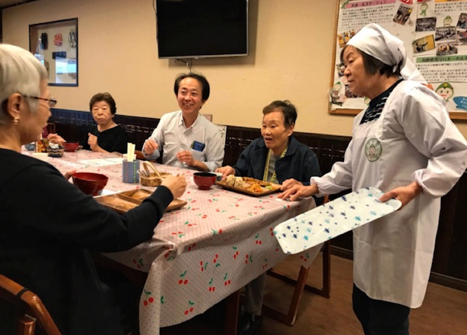 地域で 共食 食生活改善 日本経済新聞 地域で 共食 食生活改善 日本経済新聞