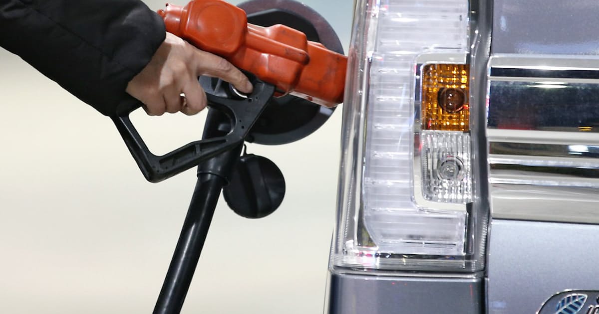 ガソリン 灯油価格 下落基調 日本経済新聞 ガソリン 灯油価格 下落基調 日本経済新聞