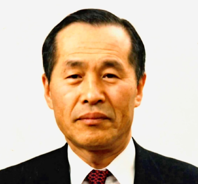 羽室幸明さん 元グンゼ社長 日本経済新聞