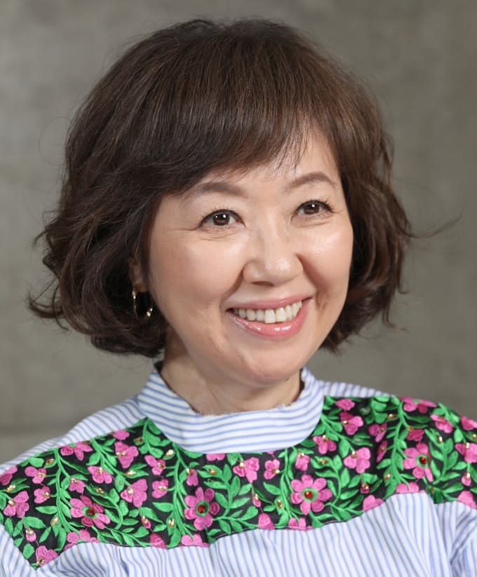 偉そうにするな 母の教え 日本経済新聞