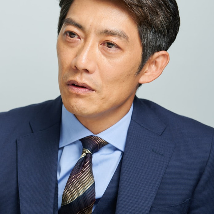 反町隆史さん 骨太の人間ドラマ見せる 日本経済新聞 反町隆史さん 骨太の人間ドラマ見せる 日本経済新聞