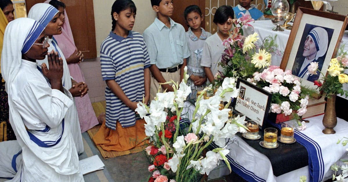 9月5日 マザー テレサ死去 貧困者や孤児に献身 日本経済新聞 9月5日 マザー テレサ死去 貧困者や孤児に献身 日本経済新聞