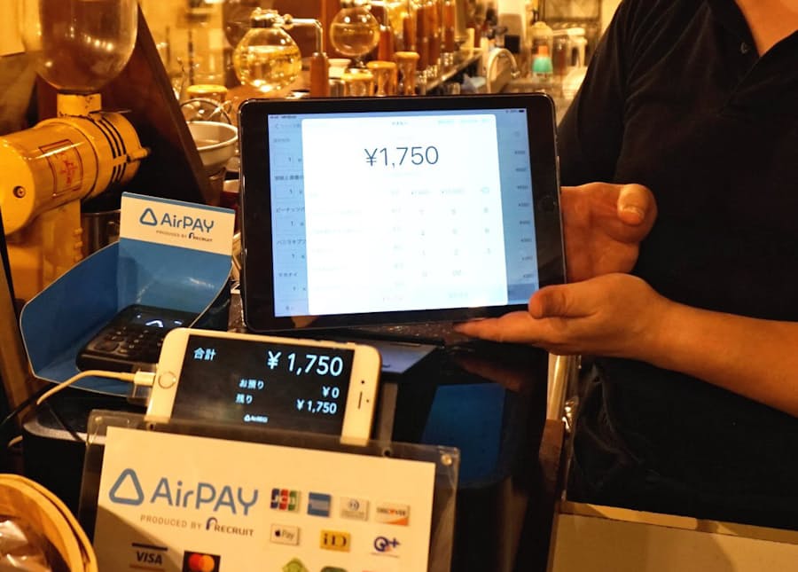 タブレットレジ 増税控え拡大中 日本経済新聞