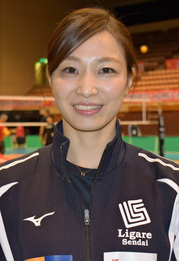 佐藤あり紗さん バレー元五輪代表 故郷チームに 日本経済新聞