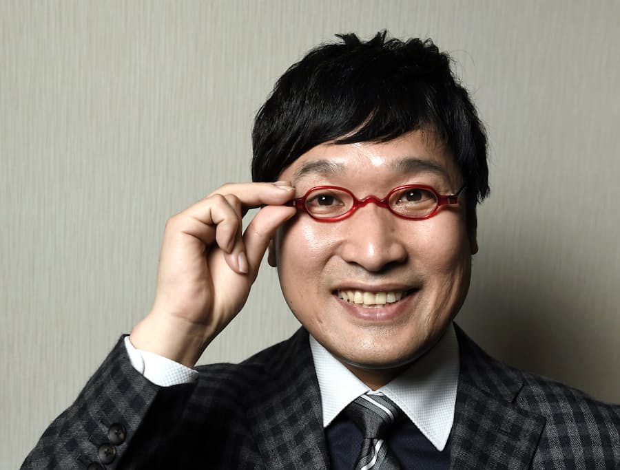 プロのお笑い 縛られてこそ 山里亮太さん 日本経済新聞