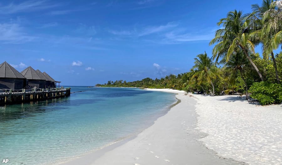 Nar モルディブ 観光客急減 日本経済新聞