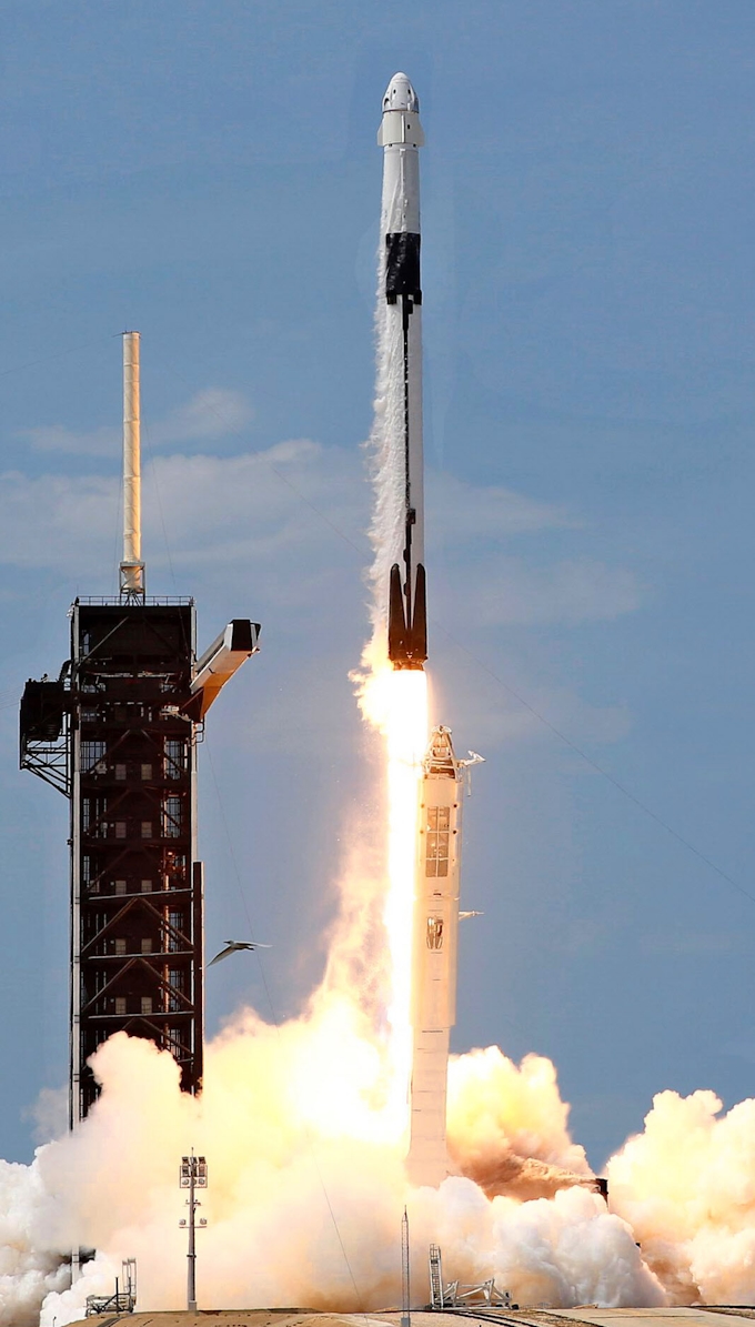 米 有人宇宙船打ち上げ Nasa スペースx 日本経済新聞