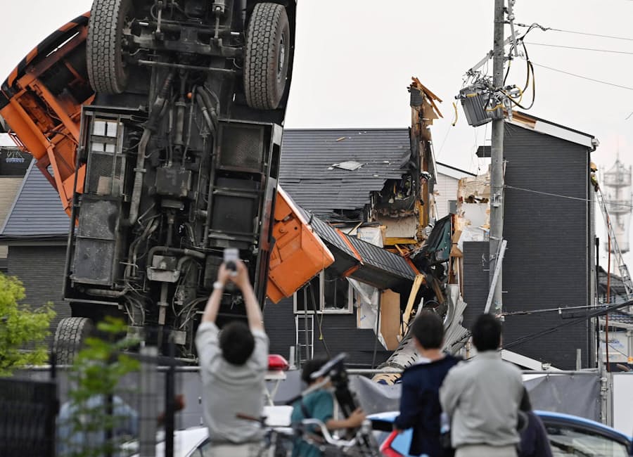 事故 車 大阪 クレーン 大阪市都島区東野田町の国道でのクレーン車の死亡事故の現場はどこ？原因についても調査