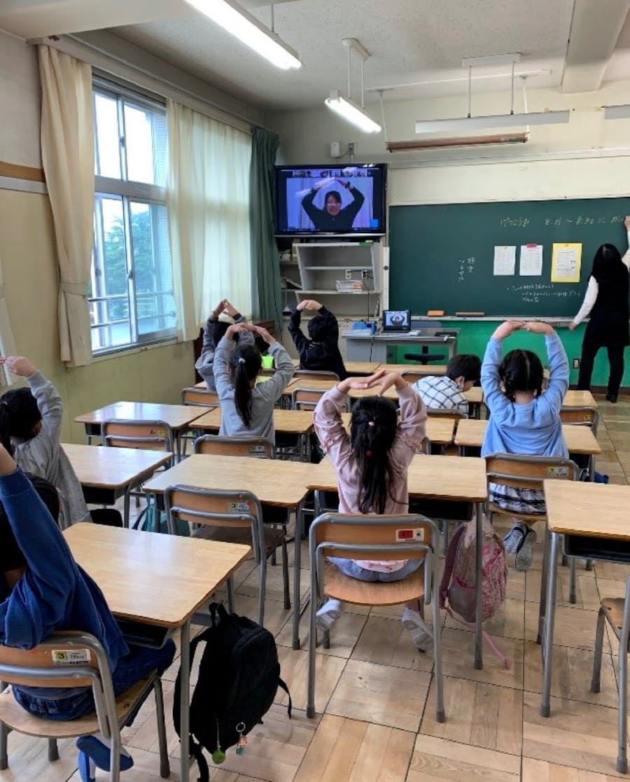 コロナが問う 下 ネット授業 体制整わず 日本経済新聞