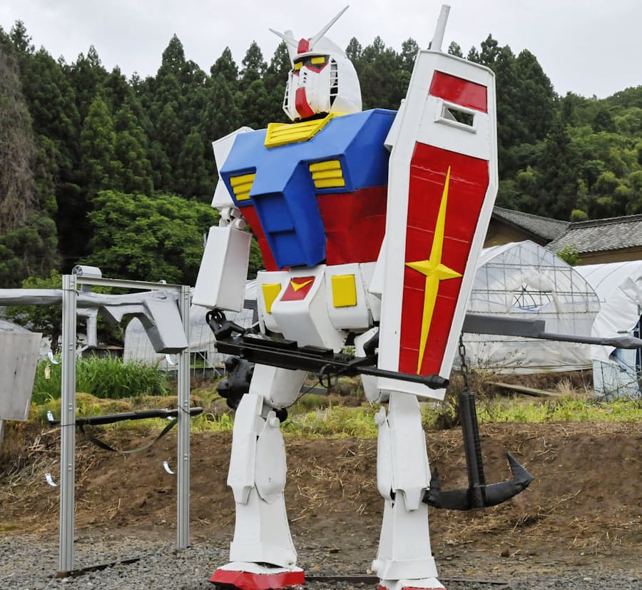 へたれガンダム ファンが支える 日本経済新聞