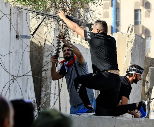 イラク 首都で銃撃戦 日本経済新聞 イラク 首都で銃撃戦 日本経済新聞