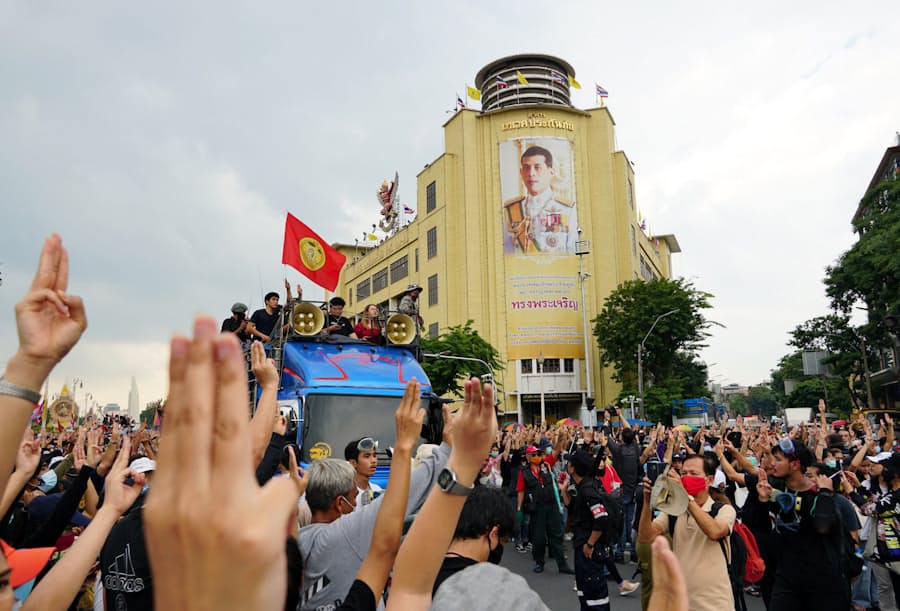 タイの反体制デモ なぜ拡大 政権批判の野党解散契機 日本経済新聞