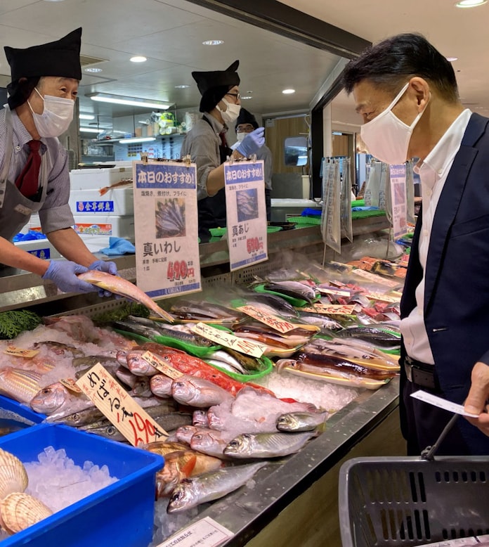 魚と格闘 旬を手料理 日本経済新聞 魚と格闘 旬を手料理 日本経済新聞