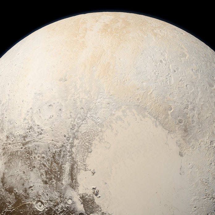 2006年8月24日 冥王星が惑星から除外 国際天文学連合が決議 日本経済新聞