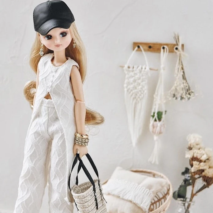 リカ活 私の分身見て 大人コーデ インスタ投稿 日本経済新聞 リカ活 私の分身見て 大人コーデ インスタ投稿 日本経済新聞