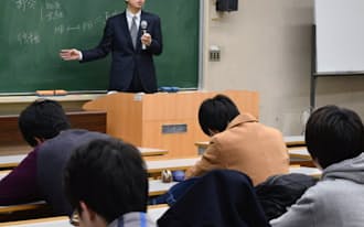 千葉大学は経済専攻の学生が法律や政治を学べる
