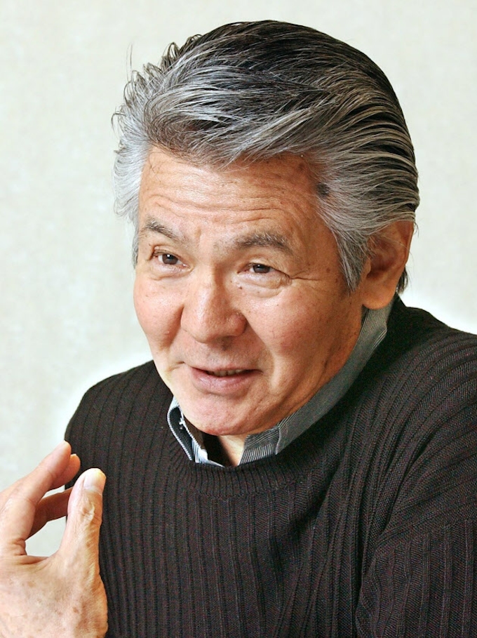 追想録 菅原文太さん 俳優 日本経済新聞