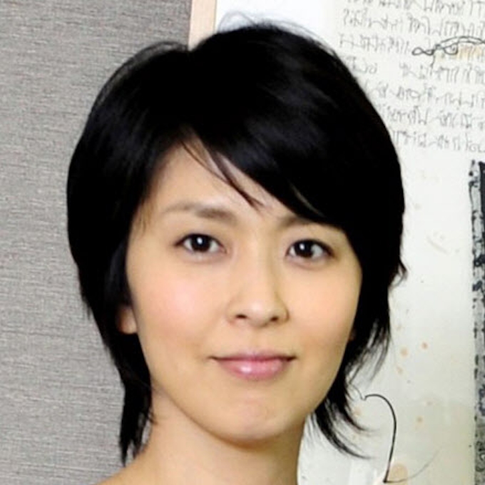 短信 松たか子さんが女児出産 日本経済新聞