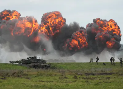 ポーランドが国民に軍事訓練 年内開始、来年は最大40万人 ロシア軍脅威に対抗 欧州で徴兵制復活拡大 - 日本経済新聞