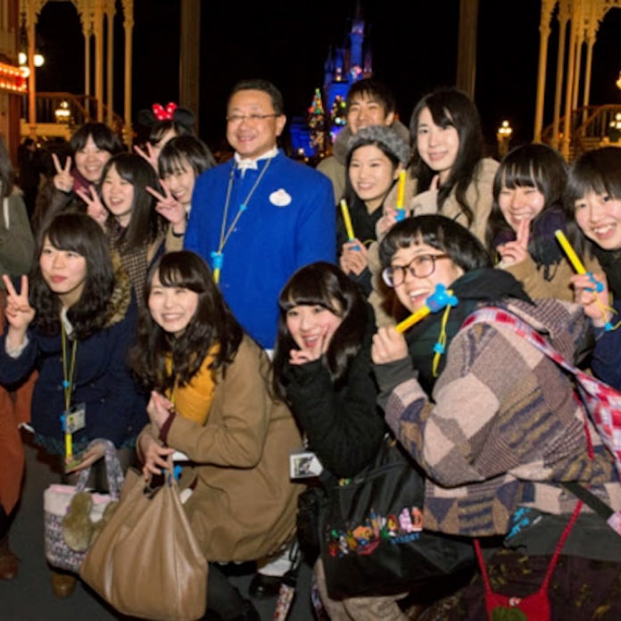 アルバイトの数 東京ディズニーリゾートで 働く全従業員の86 にあたる1万8700人 日本経済新聞 アルバイトの数 東京ディズニーリゾートで 働く全従業員の86 にあたる1万8700人 日本経済新聞