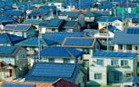 国内の太陽電池市場拡大が、国内大手を支えている(群馬県太田市、NEDO提供)
