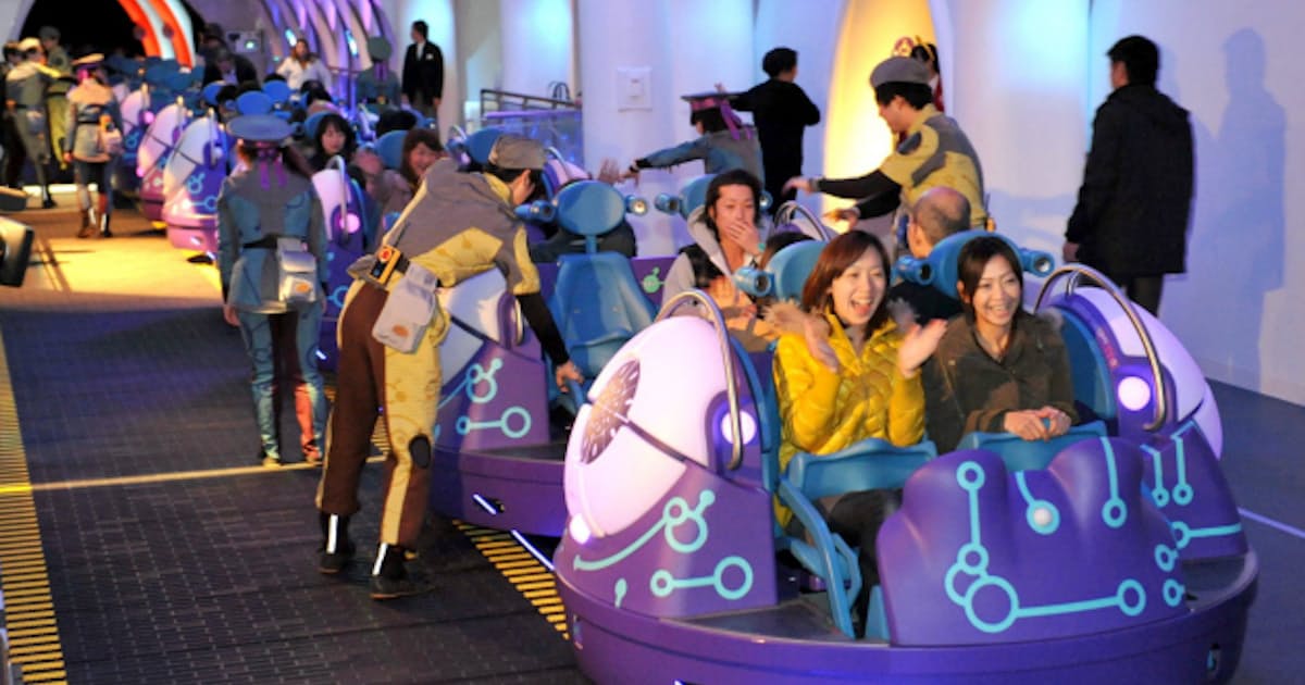 宇宙の旅 Vs 空飛ぶじゅうたん テーマパーク2社が新施設 日本経済新聞 宇宙の旅 Vs 空飛ぶじゅうたん テーマパーク2社が新施設 日本経済新聞