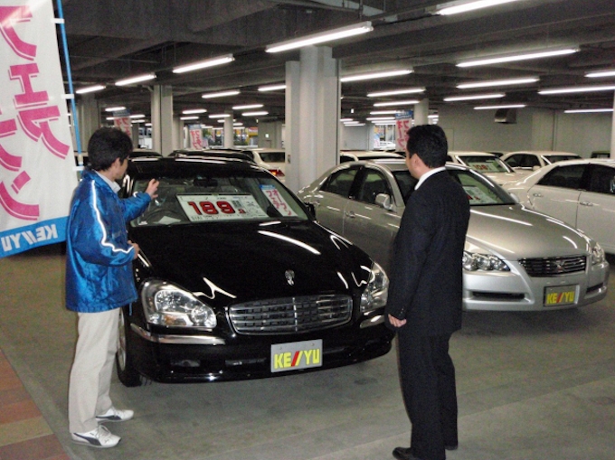 エコカー減税 中古車に逆風 09年度400万台割れ 日本経済新聞
