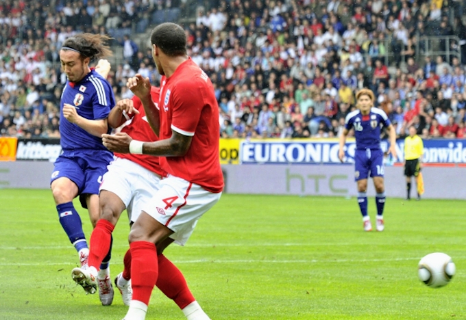 サッカー日本代表 1 2で逆転負け イングランド戦 日本経済新聞