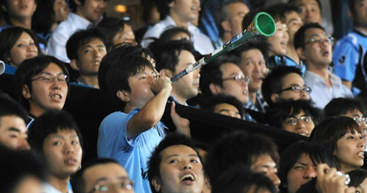 ブブゼラ 日本でも Jリーグは禁止 容認割れる 日本経済新聞