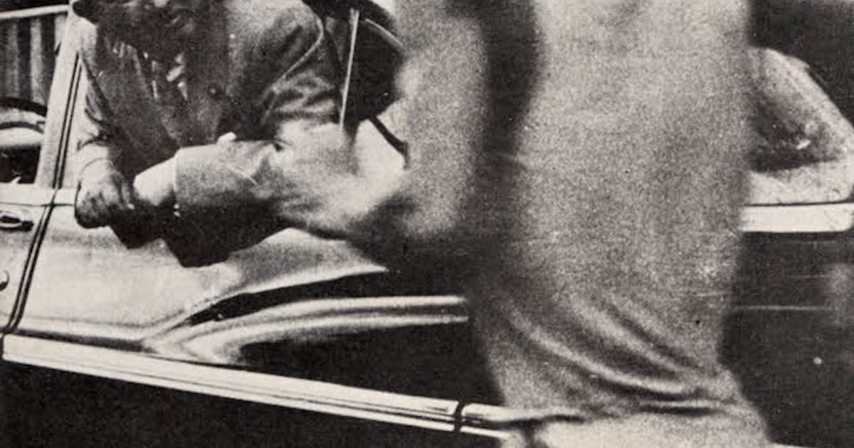 自民の剛腕政治家 河野一郎 4 官僚派との権力闘争に敗れる 日本経済新聞 自民の剛腕政治家 河野一郎 4 官僚派との権力闘争に敗れる 日本経済新聞