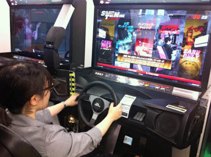 バンダイナムコやコナミ ゲーム施設に3d対応機 日本経済新聞