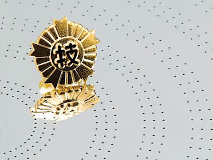 研磨しないで鏡面加工 常識を覆す切削技術 日本経済新聞 研磨しないで鏡面加工 常識を覆す切削技術 日本経済新聞