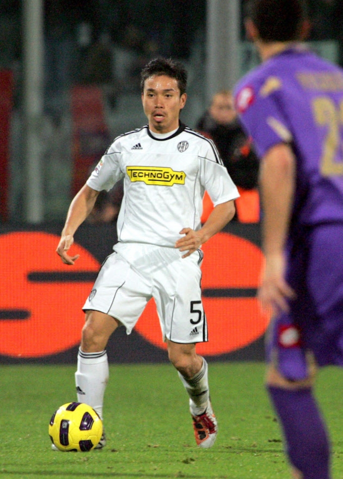 長友が12戦連続フル出場 チェゼーナ敗れる 伊1部リーグ 日本経済新聞