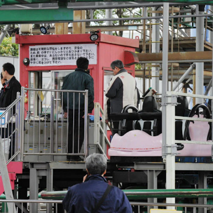 東京ドーム隣接コースターから転落 34歳男性が死亡 日本経済新聞 東京ドーム隣接コースターから転落 34歳男性が死亡 日本経済新聞