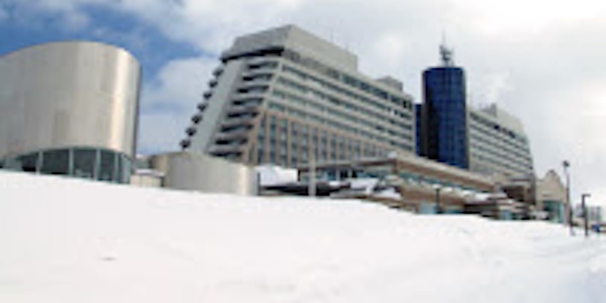 ウィンザーホテル洞爺 富裕層獲得で一般客室改装 日本経済新聞