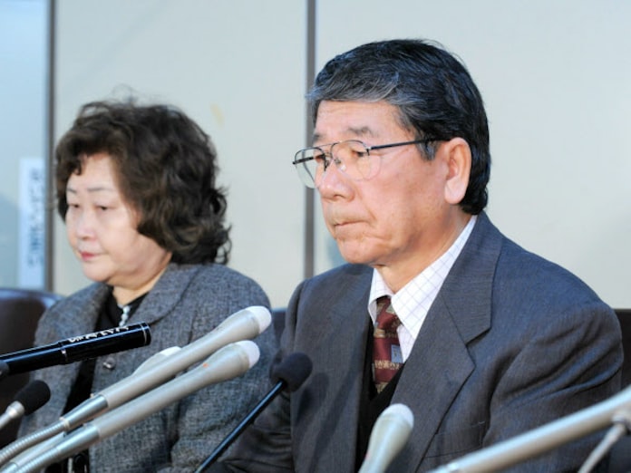 元少年3人の死刑確定へ 連続リンチ殺人の上告棄却 日本経済新聞 元少年3人の死刑確定へ 連続リンチ殺人の上告棄却 日本経済新聞