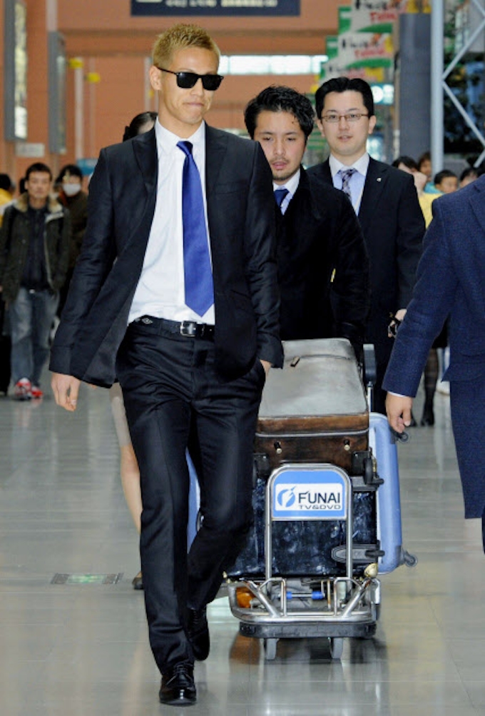 本田圭 内田ら帰国 サッカー慈善試合の日本代表 日本経済新聞