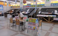 コジマは太陽光発電装置の売り場展開を拡大する(千葉県柏市のNEW柏店)