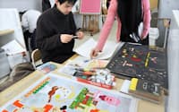 障害を持つ人たちのアート制作や作品の発表、販売などを支援する「アトリエ インカーブ」(大阪市平野区)
