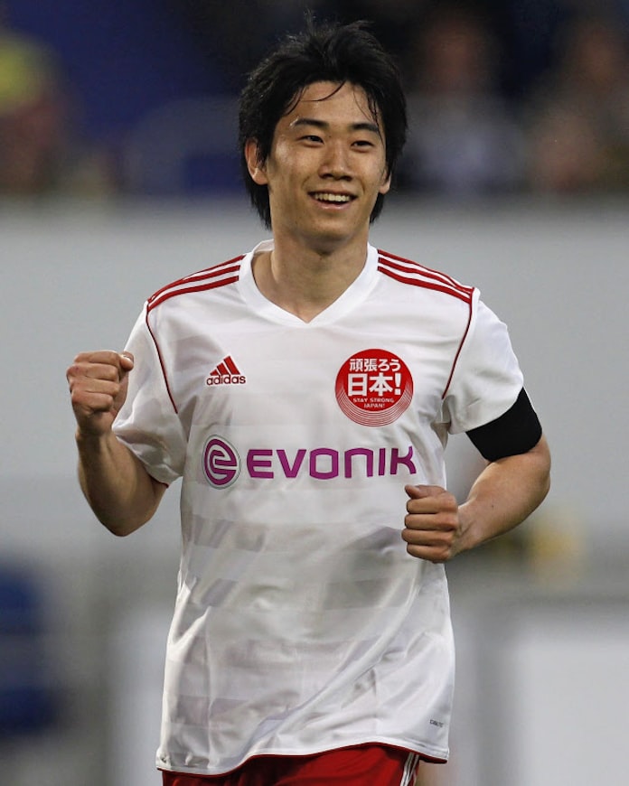 香川選手のドルトムント 復興支援でサッカー慈善試合 日本経済新聞 香川選手のドルトムント 復興支援でサッカー慈善試合 日本経済新聞